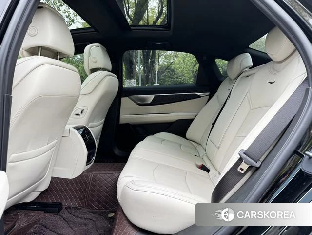 Cadillac CT6 id 4209385 из Китая 14