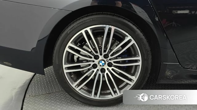 BMW 5 Series (G30) id 4331456 из Кореи 27
