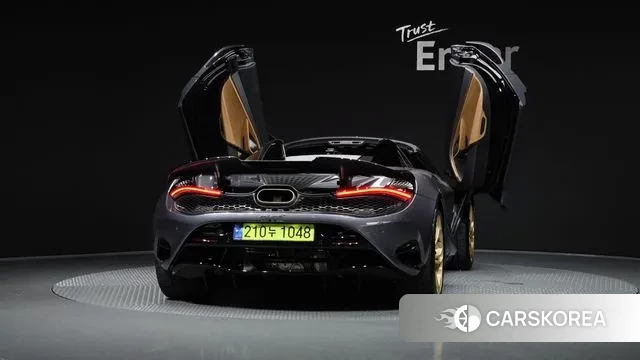 McLaren 750S id 3136647 из Кореи 14