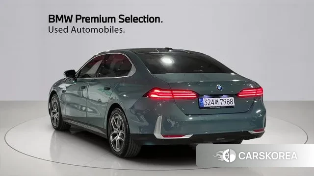 BMW 5 Series (G60) id 3452233 из Кореи 14