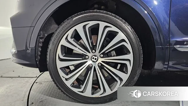 Bentley Bentayga id 3572485 из Кореи 14