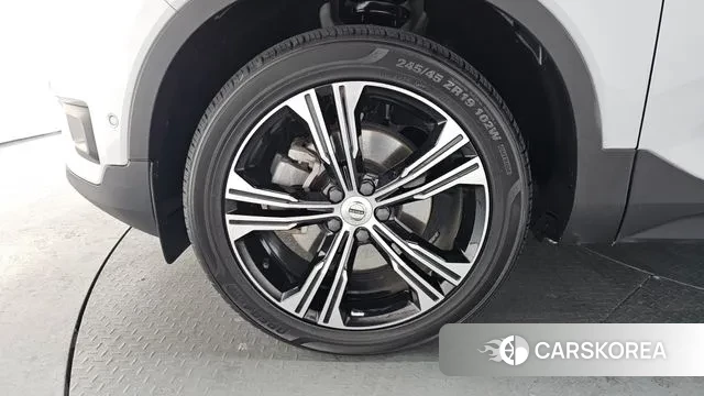 Volvo XC40 id 3659895 из Кореи 14