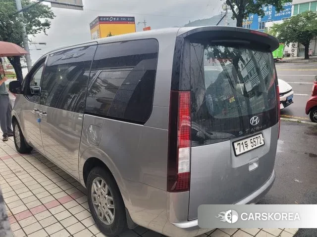 Hyundai Staria 2021 Серебряный из Кореи, фото 5