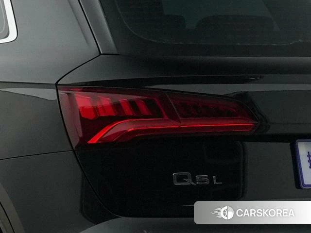 Audi Q5L id 4273667 из Китая 19