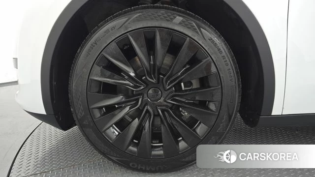 Tesla Model Y id 4778183 из Кореи 29