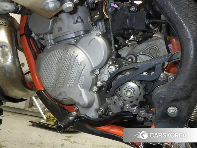 Engine photo