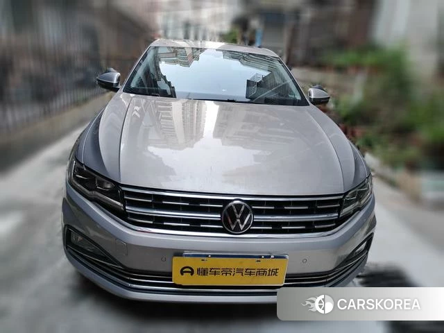 Volkswagen Bora 2021 Желтый из Китая, фото 4