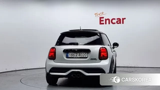 Mini Cooper S id 2959829 из Кореи 14