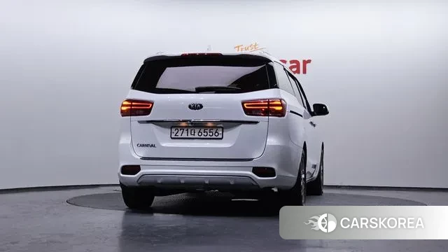 Kia The New Carnival id 3616771 из Кореи 14