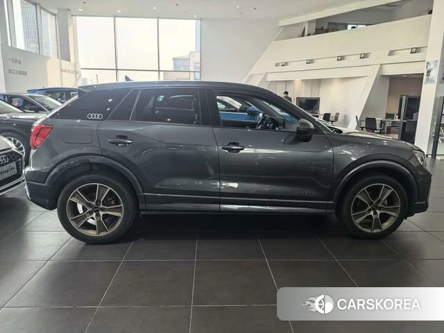 Audi Q2L id 4271079 из Китая 14