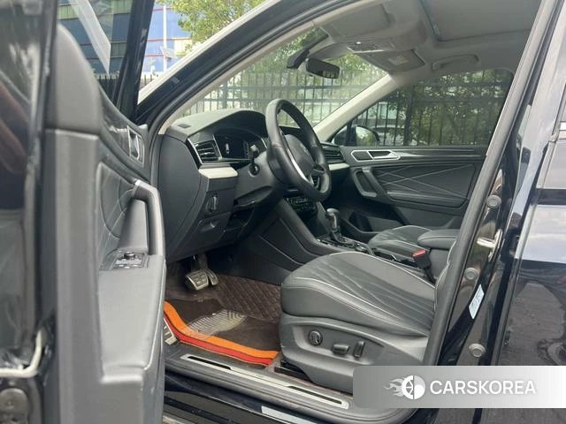 Volkswagen Tiguan L id 4335867 из Китая 19