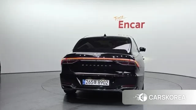 Hyundai The New Grandeur IG id 3582774 из Кореи 14