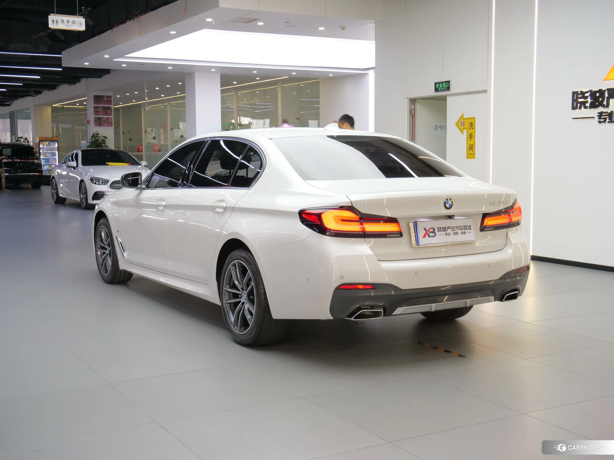 BMW 5 series id 4405982 из Китая 12