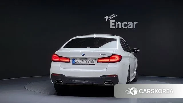 BMW 5 Series (G30) id 3680537 из Кореи 14