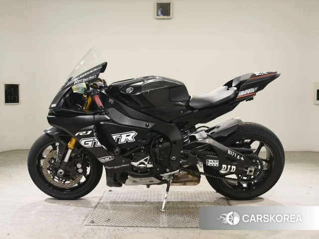 Проданный Yamaha YZF-R1 2018 из Японии, фото 2