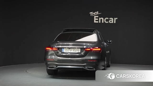 Mercedes-Benz E-Class W213 id 4309985 из Кореи 26