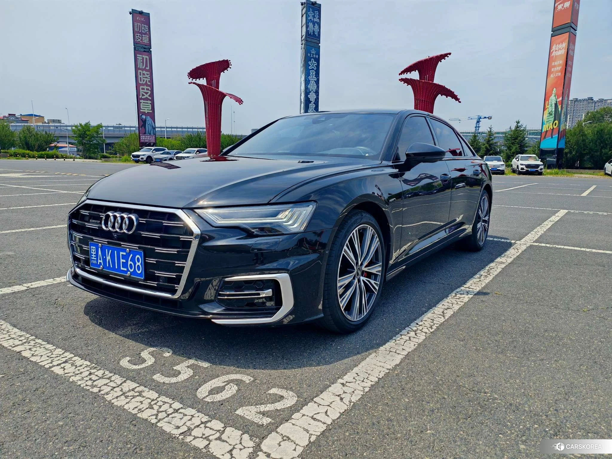 Audi A6L id 4513445 из Китая 16
