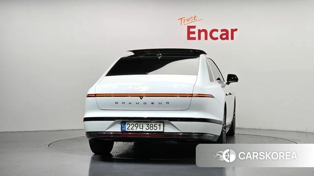 Hyundai Grandeur Hybrid (GN7) id 4725800 из Кореи 14