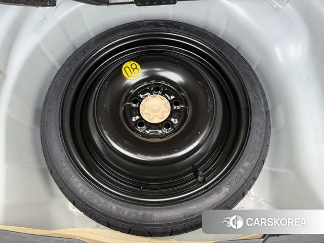 Toyota Corolla id 3869519 из Китая 17