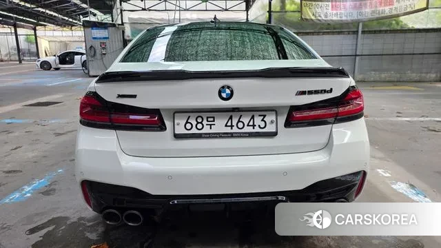 BMW 5 Series (G30) 2018 Белый из Кореи, фото 4