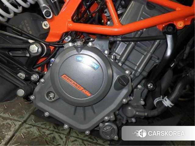 Engine photo