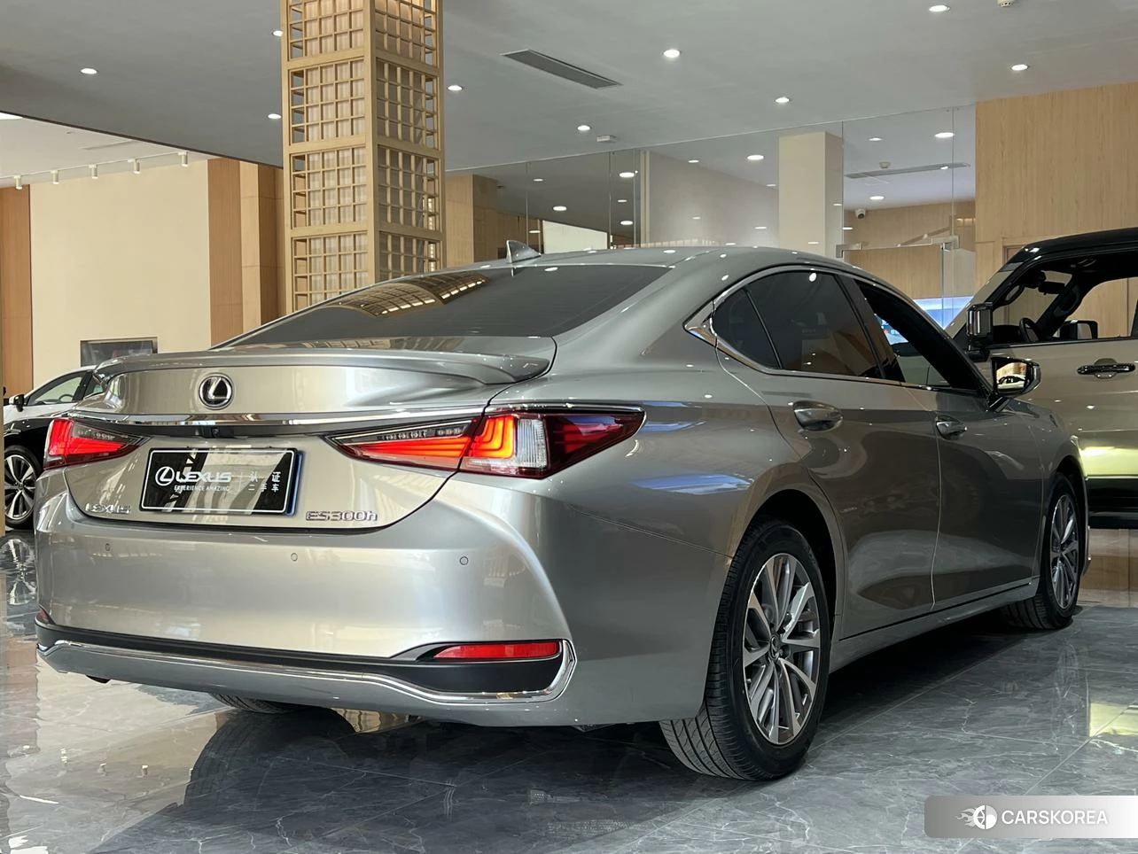 Lexus ES id 4440406 из Китая 11