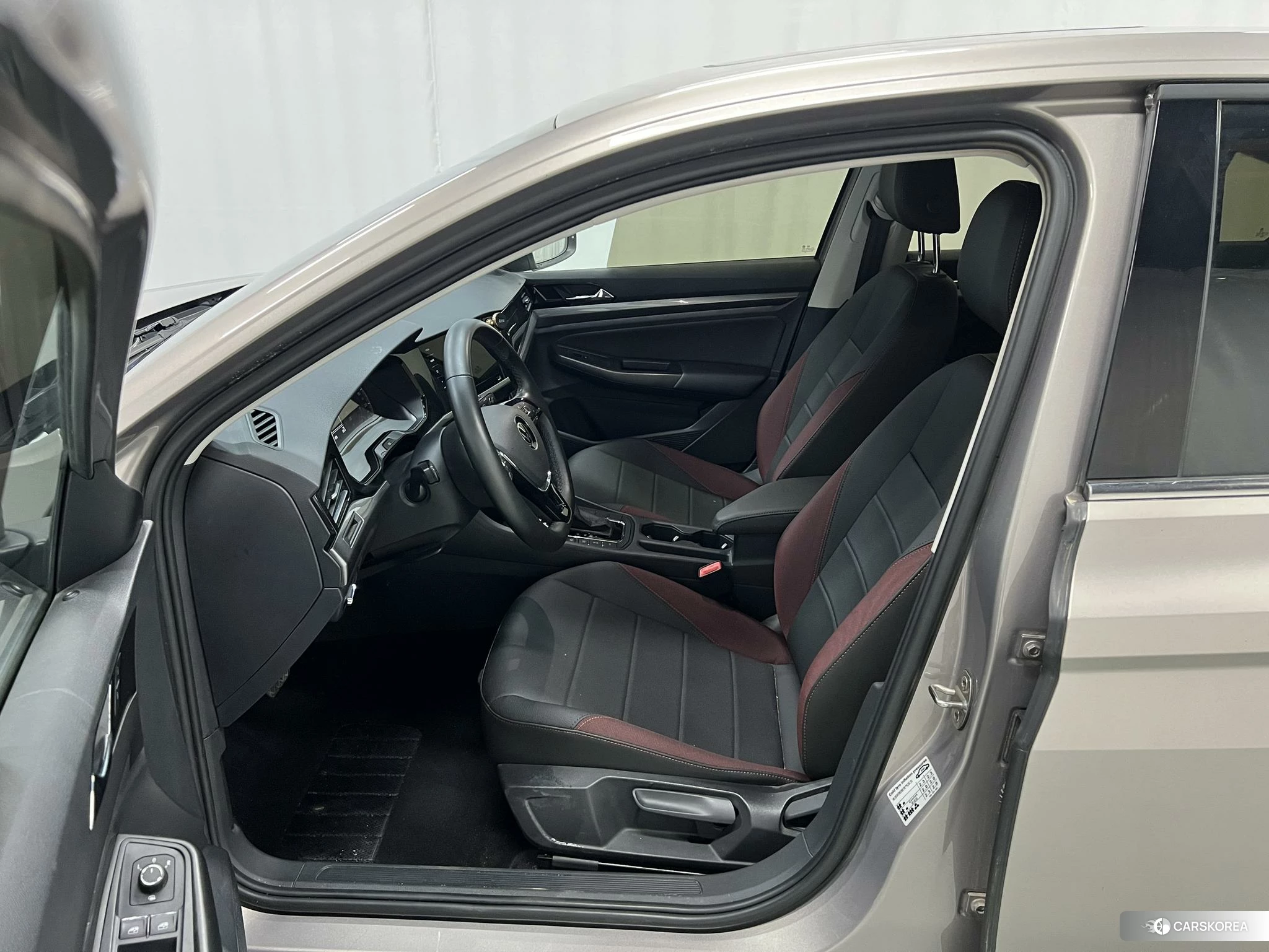 Volkswagen Bora id 4426507 из Китая 14