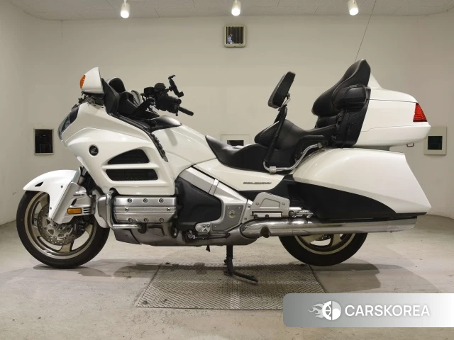 Проданный Honda GL1800 AIR NAVI 2012 из Японии