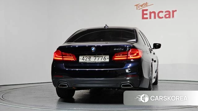 BMW 5 Series (G30) id 3937205 из Кореи 14