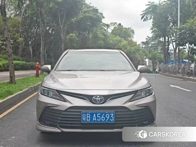 Toyota Camry 2021 Шампань из Китая, фото 4