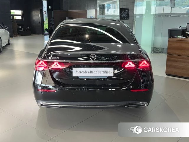 Mercedes-Benz E-Class W214 id 4635034 из Кореи 11