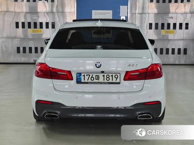 BMW 5 Series (G30) id 4447364 из Кореи 14