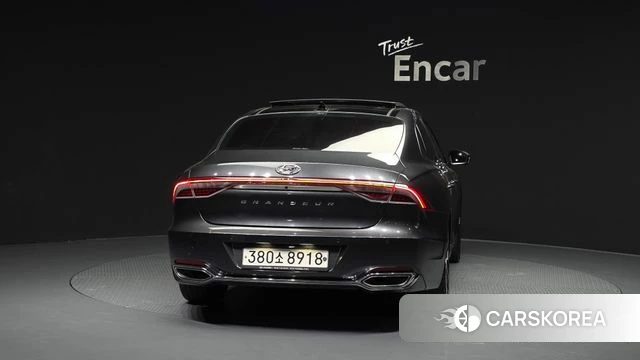 Hyundai The New Grandeur IG id 4458992 из Кореи 26