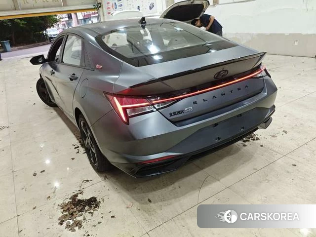 Hyundai Elantra 2023 Темно-серый из Китая, фото 4