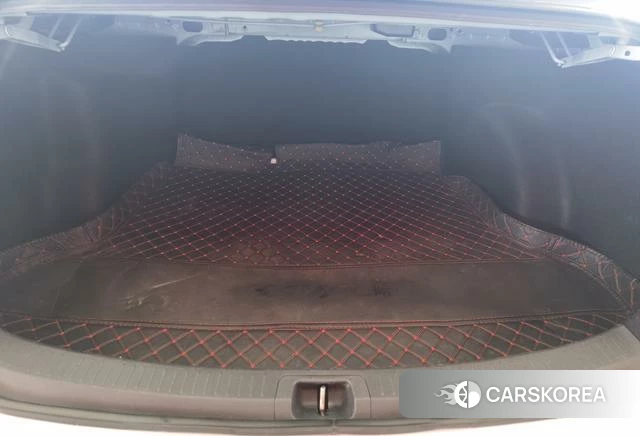 Toyota Corolla id 4261251 из Китая 8