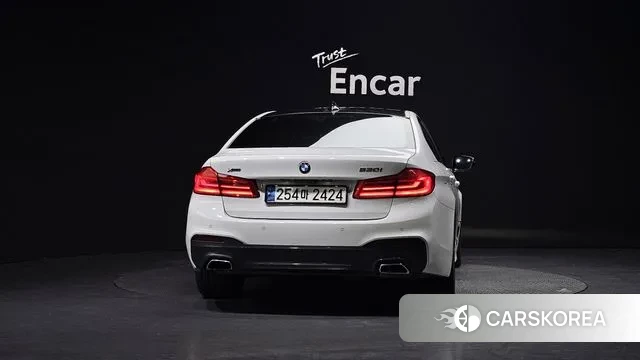 BMW 5 Series (G30) id 3515017 из Кореи 14