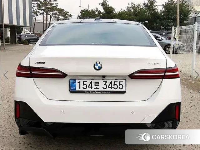 BMW 5 Series (G60) id 3775774 из Кореи 14