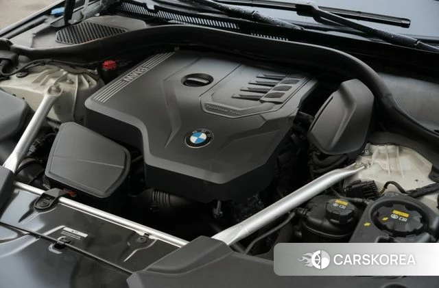 BMW 5 Series (G30) 2022 Белый из Кореи, фото 5