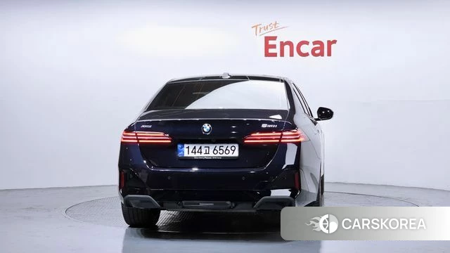 BMW 5 Series (G60) id 3837938 из Кореи 14