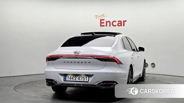 Hyundai The New Grandeur IG Hybrid id 3892639 из Кореи 14