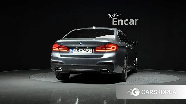 BMW 5 Series (G30) id 3880233 из Кореи 14