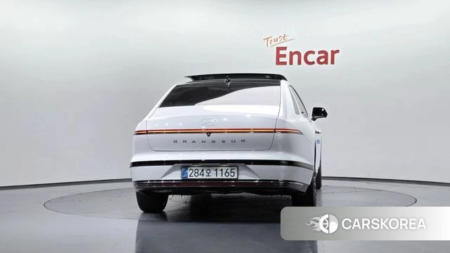 Hyundai Grandeur Hybrid (GN7) id 4279844 из Кореи 14
