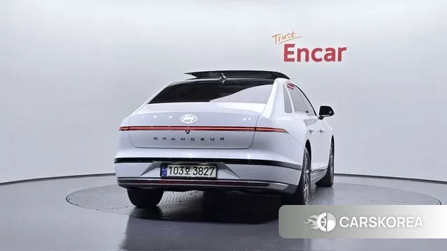 Hyundai Grandeur (GN7) id 2889106 из Кореи 14