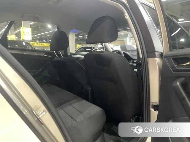 Volkswagen Bora id 4258262 из Китая 15