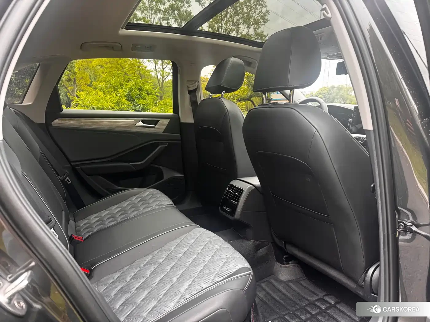 Volkswagen Sagitar id 4649412 из Китая 10