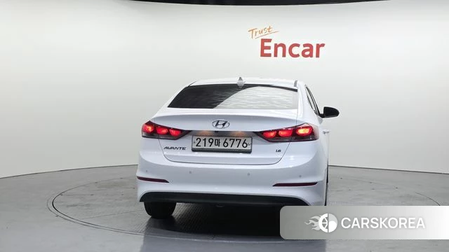 Hyundai Avante AD id 3924950 из Кореи 14