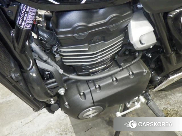Engine photo