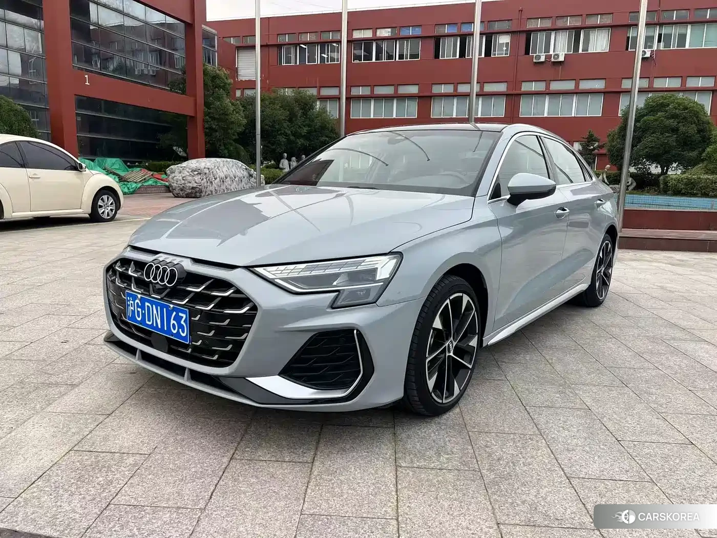 Audi A3 2024 Silver/gray из Китая, фото 4