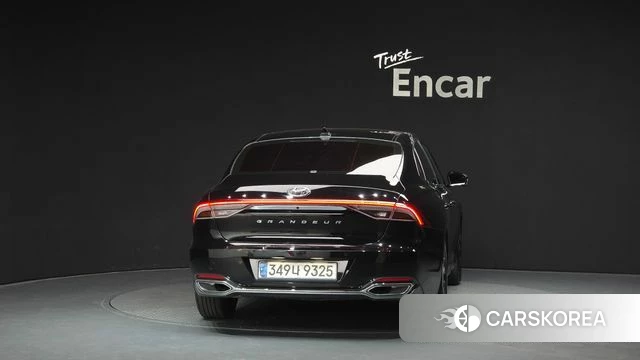 Hyundai The New Grandeur IG Hybrid id 4501440 из Кореи 24