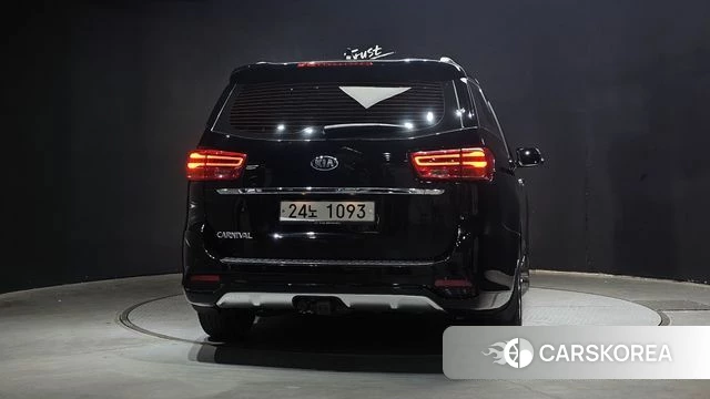 Kia The New Carnival id 4203533 из Кореи 26